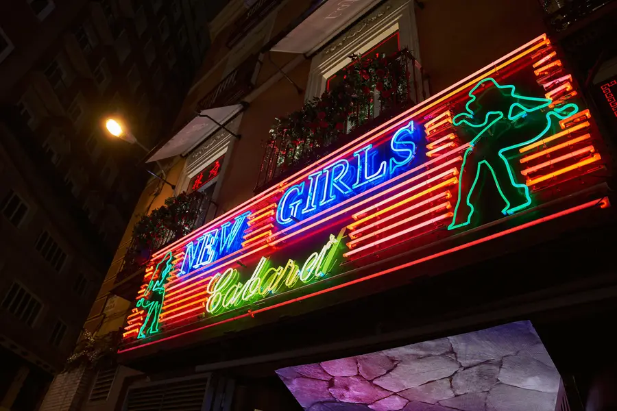 Interior de New Girls Cabaret, club de striptease en Madrid centro (6 de 12)